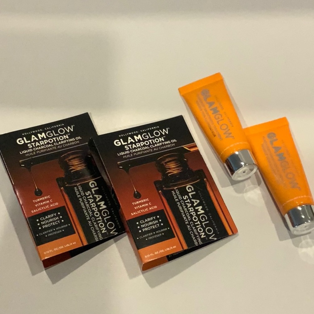 GlamGlow bundle Clarifying oil
Flash mud brightening treatment
